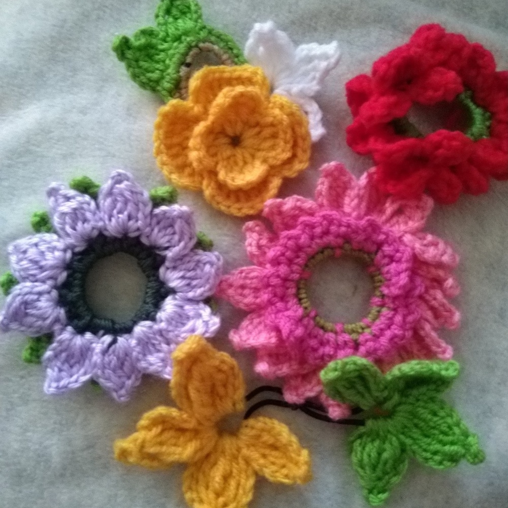 Crochet Spring flower scrunchies for young ladies